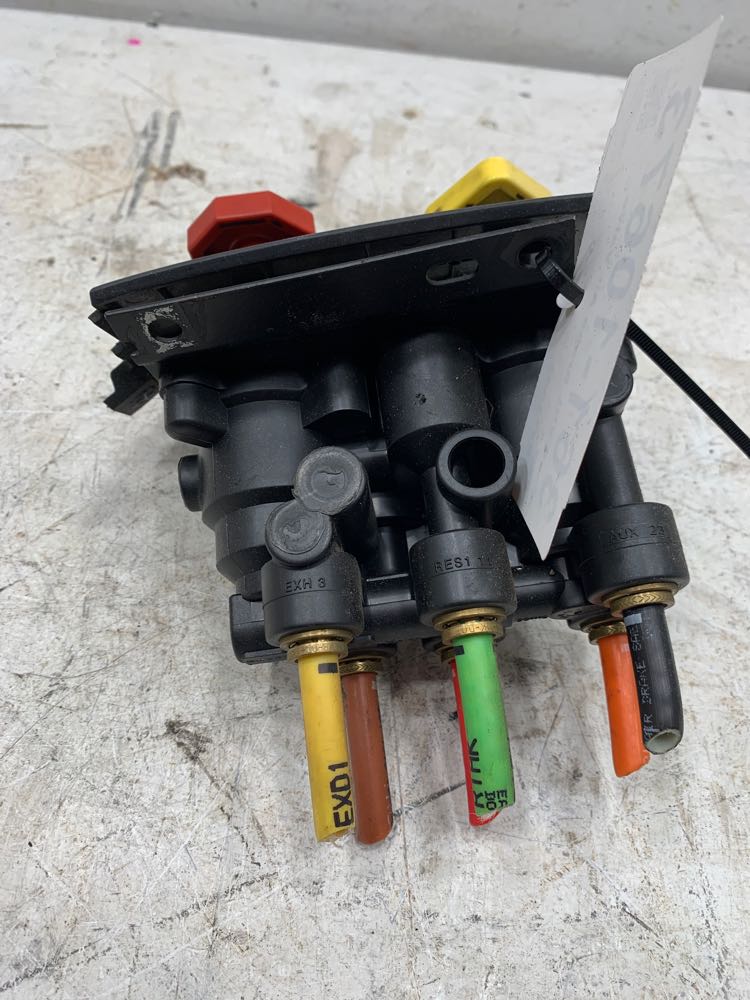 Volvo VNL Air Valve Components - Frontier Truck Parts