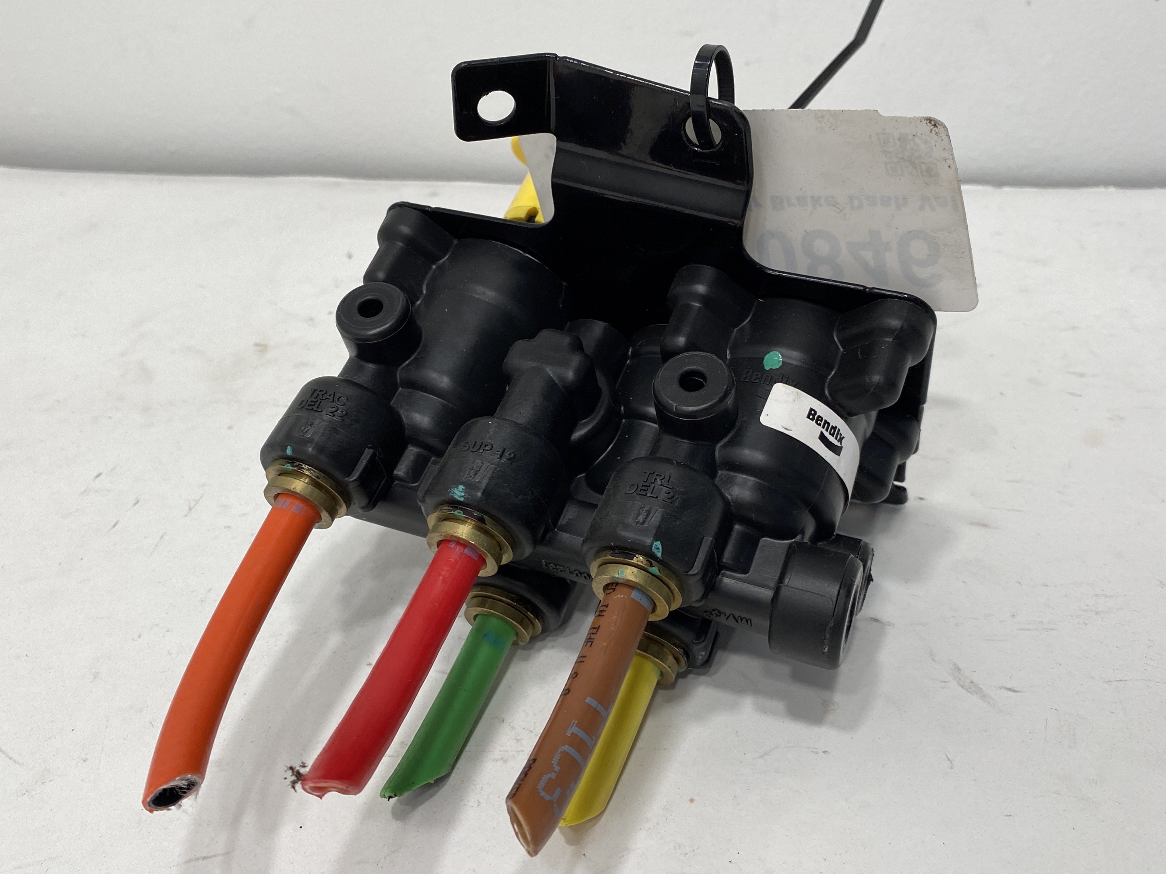 Volvo VNL Gen 2 Air Valve Components Frontier Truck Parts