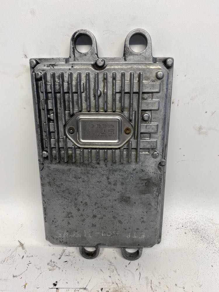 International Injector Driver Module ECM Frontier Truck Parts
