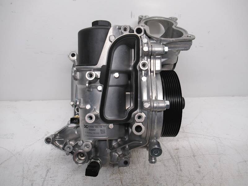 Detroit Diesel DD8 Engine Filter Base Frontier Truck Parts