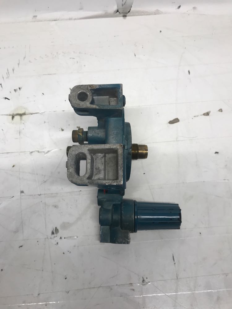 International DT466E Engine Filter Base Frontier Truck Parts