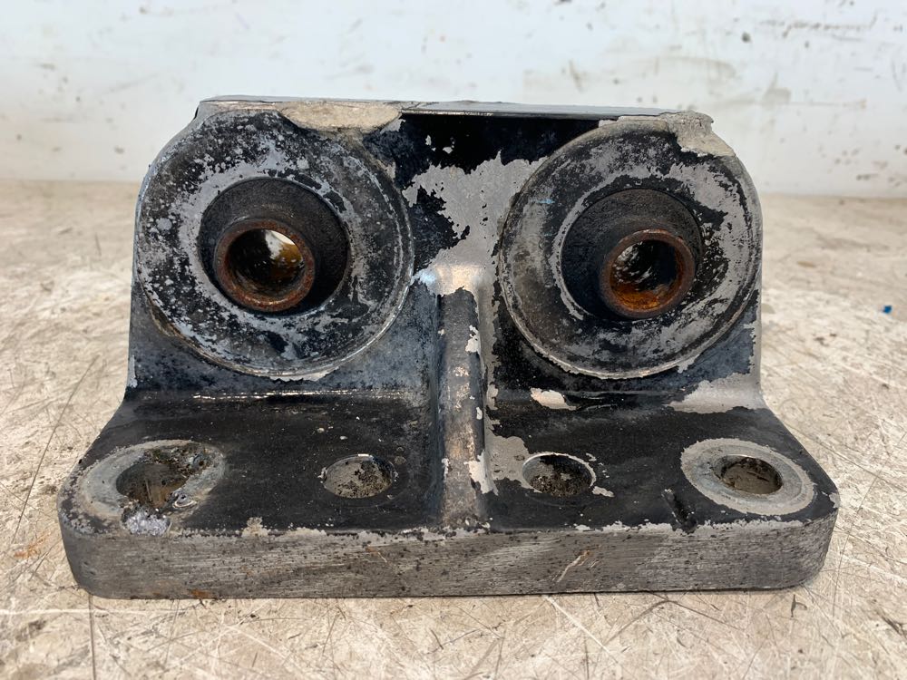 Peterbilt 379 Engine Mount Frontier Truck Parts