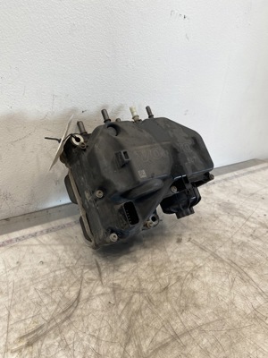 561-10950.876115.jpg