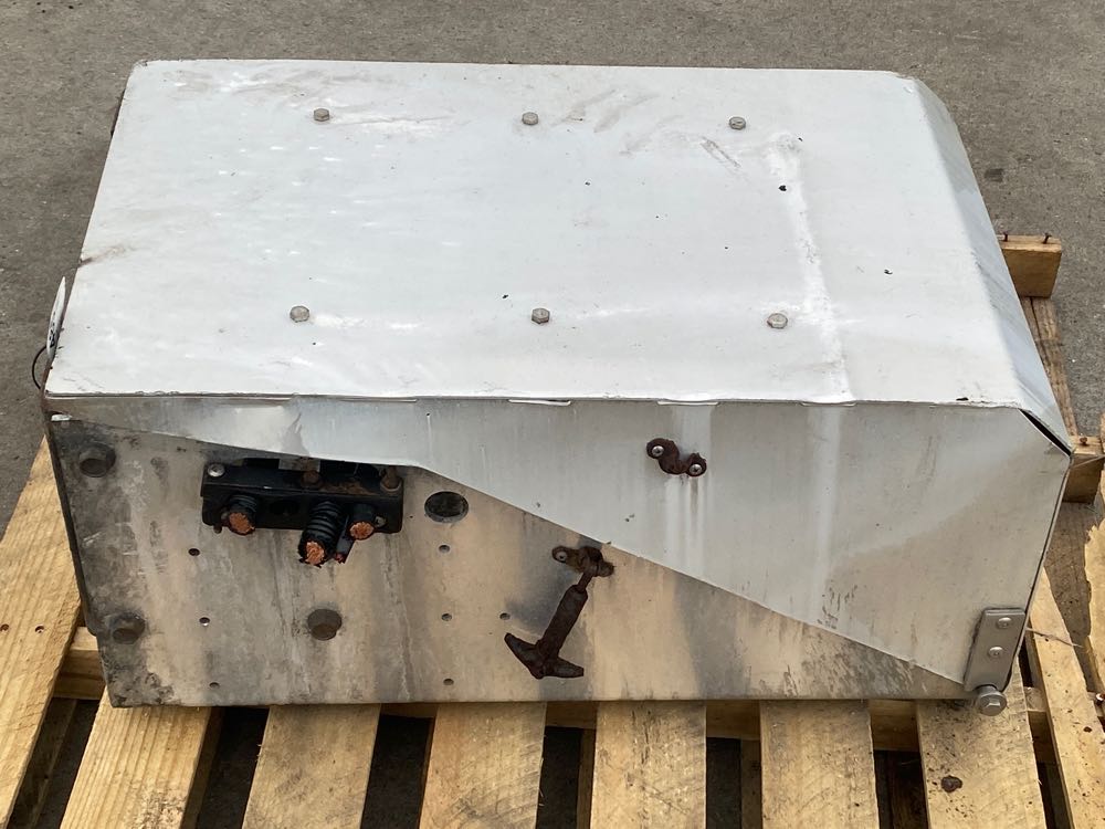 International 9200i Battery Box Frontier Truck Parts