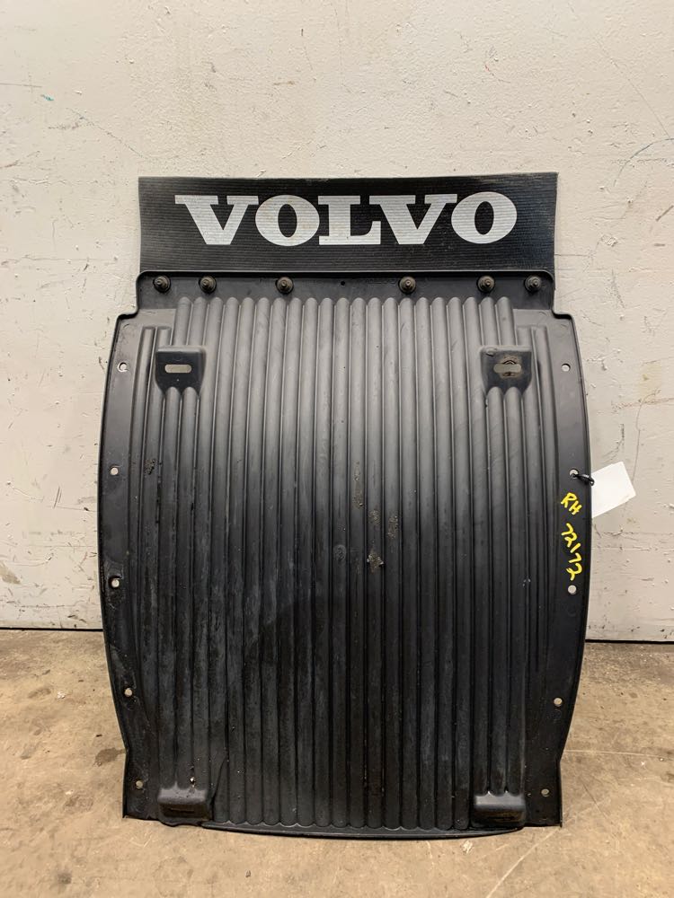 Volvo VNL Fender - Frontier Truck Parts