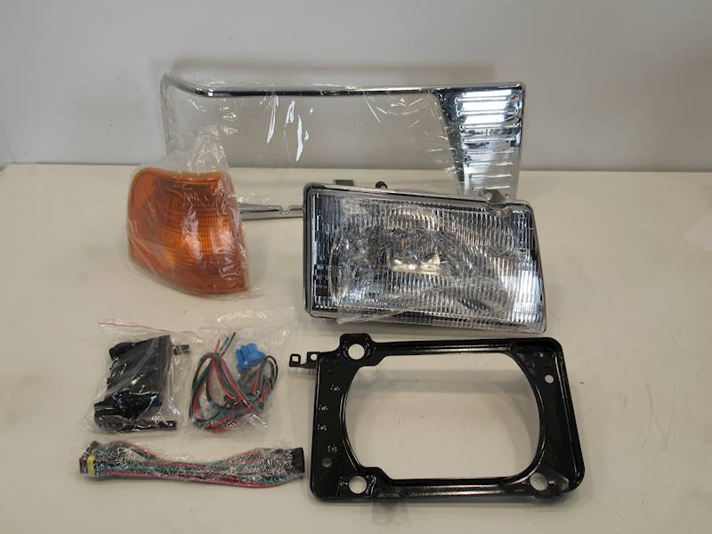 Peterbilt 377 Headlight Frontier Truck Parts