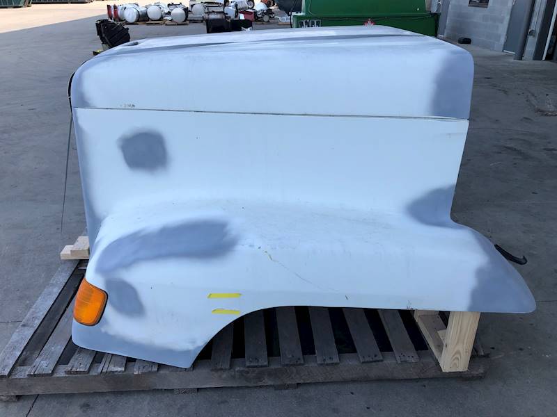 1998 freightliner fld120 hood