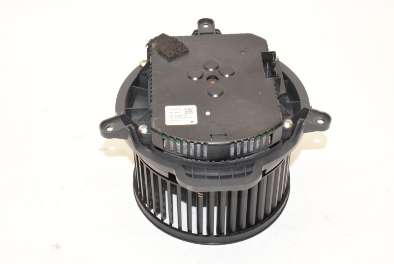 Four Seasons 23515FZ Blower Motor For 2008-2011 Freightliner Cascadia - HVAC Blower With Wheel