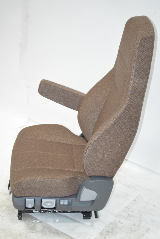 ISRI 5030/880 Premium Truck Seat in Black Cloth with Heat, Cooling & Dual  Arms