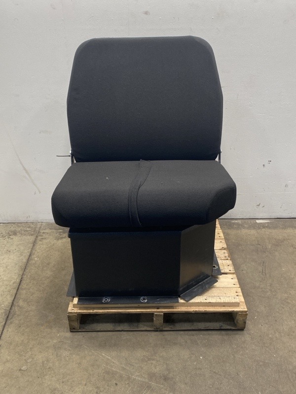 Freightliner Cascadia Black Cloth Sears Atlas II Series Air Ride Bucket  Seats