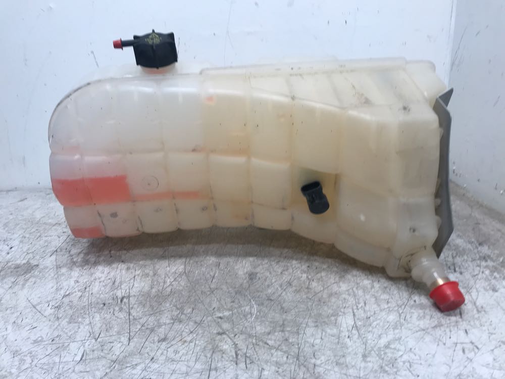 Kenworth T800 Coolant Reservoir Frontier Truck Parts