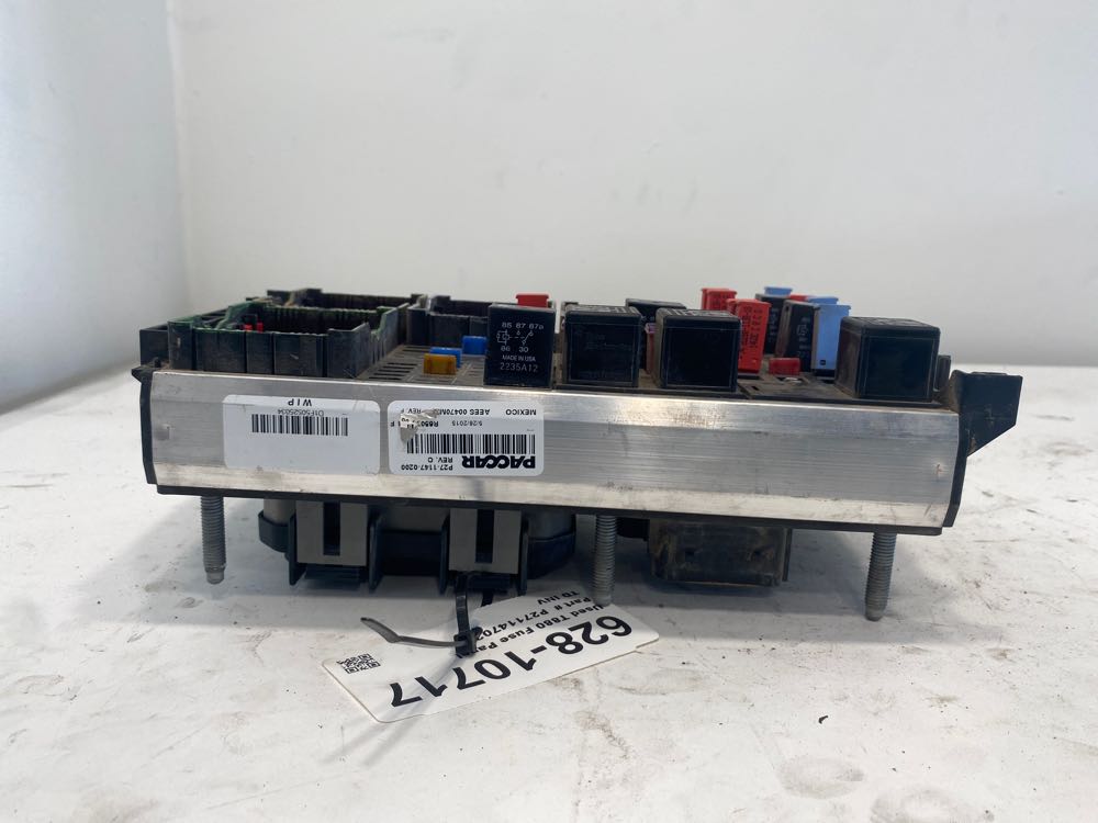 Kenworth T880 Fuse Panel - Frontier Truck Parts