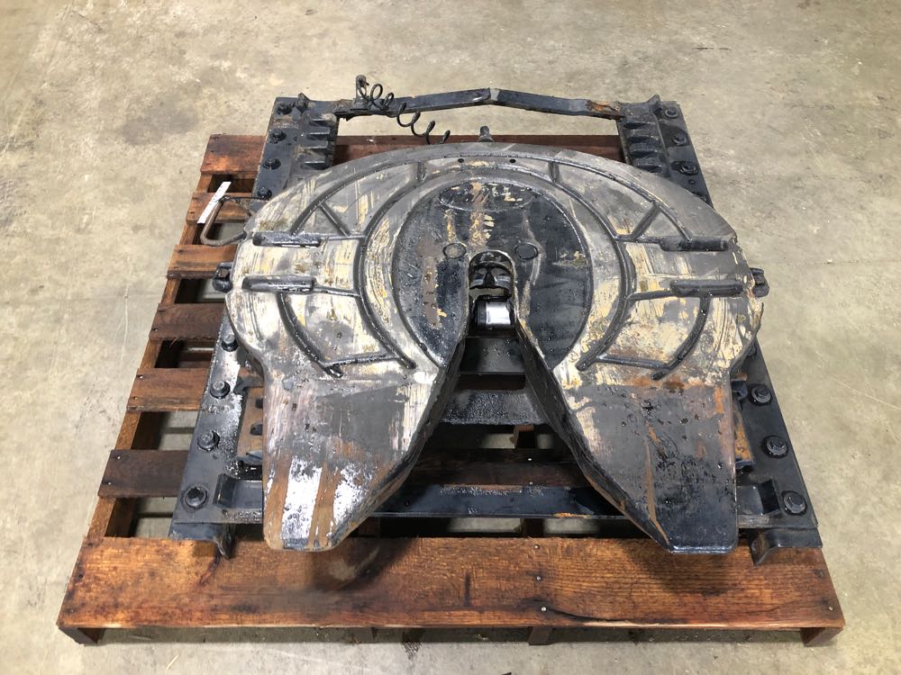 Holland Fifth Wheel Frontier Truck Parts