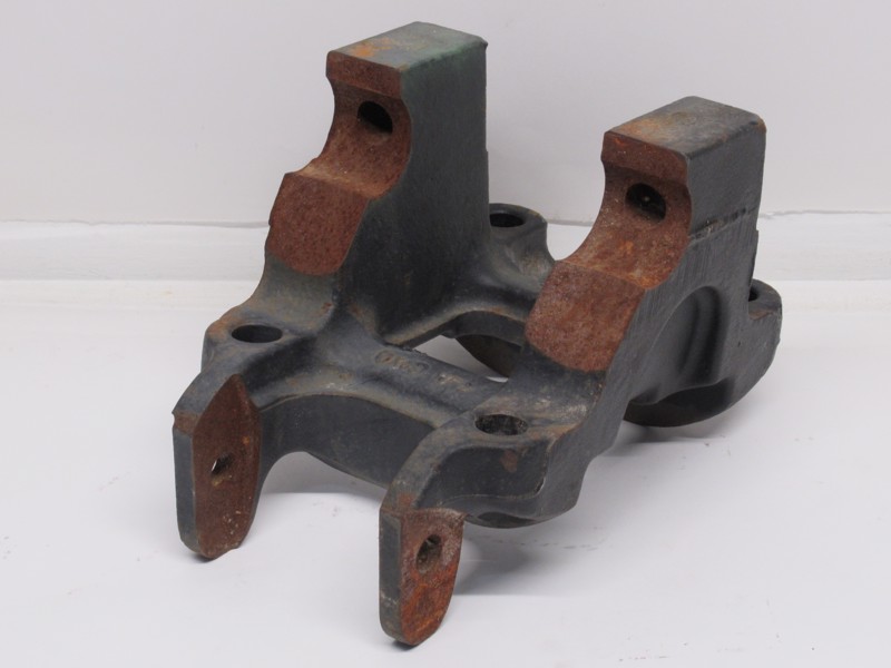 Hendrickson PRIMAAX EX 23K Suspension Bracket Frontier Truck Parts