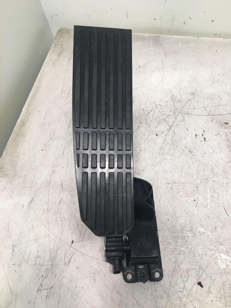 Freightliner Cascadia Throttle Pedal Frontier Truck Parts