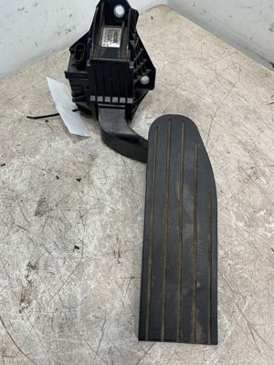 649-10053.379135.jpg