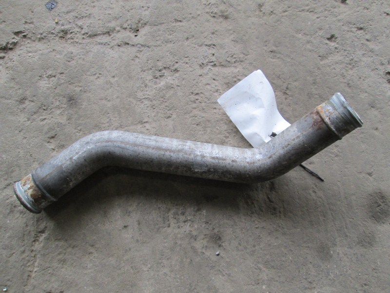 International 9400i Radiator Hoses & Tubes - Frontier Truck Parts