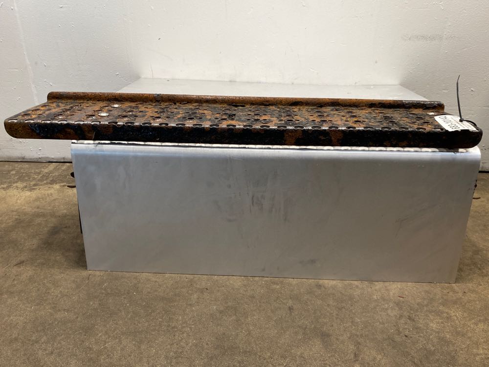 International 8600 Battery Box Cover Frontier Truck Parts