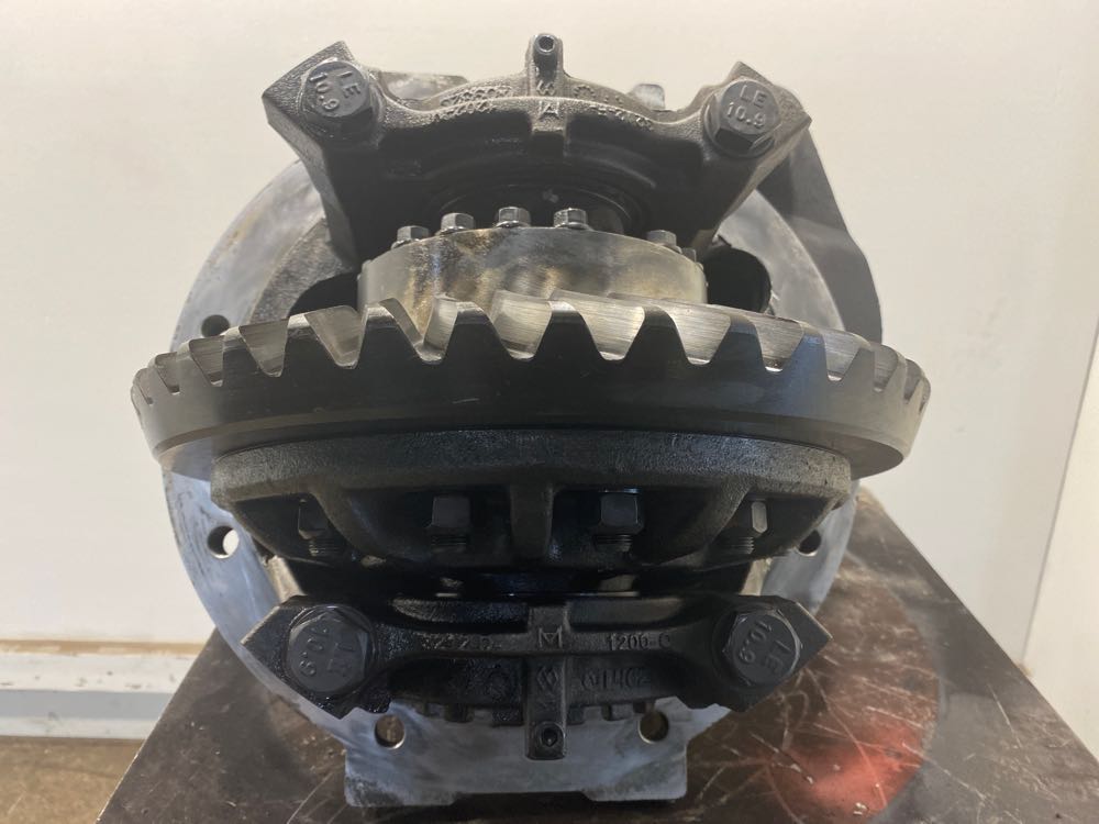 Meritor RD20145 Differential Frontier Truck Parts