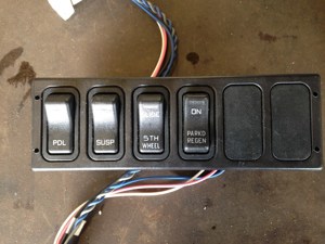 717-10100-1.jpg