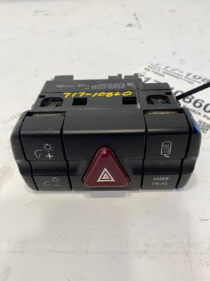 717-10860.611831.jpg