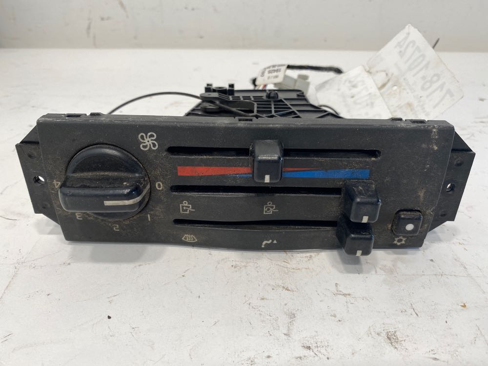 Volvo VNL Climate Control Frontier Truck Parts