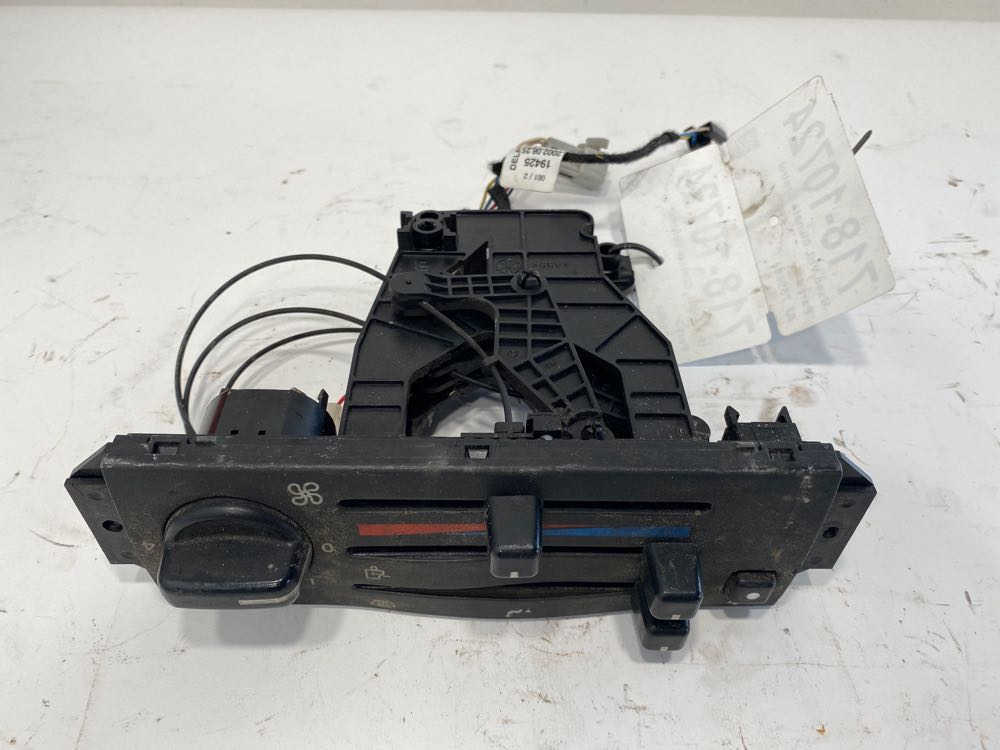 Volvo VNL Climate Control Frontier Truck Parts