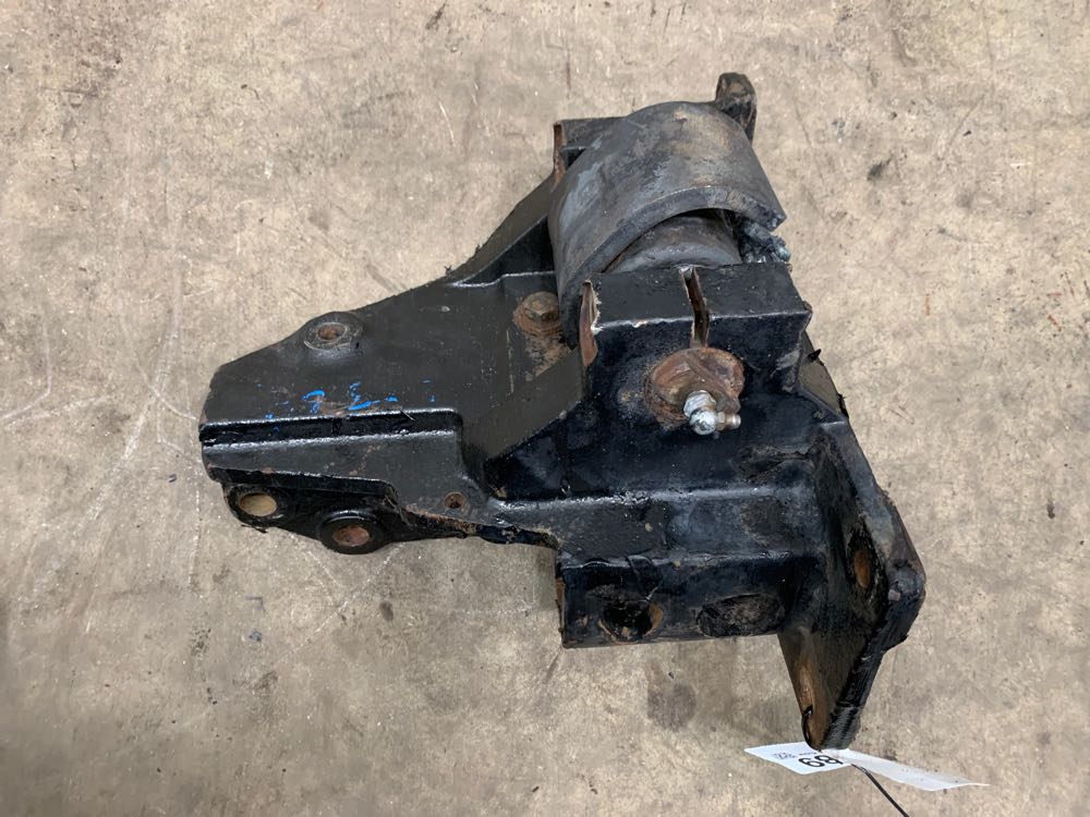 Kenworth W900 Tow Hooks & Couplings Frontier Truck Parts