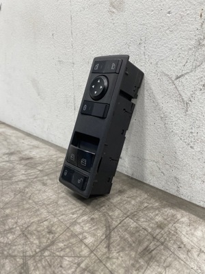 745-10252.911756.jpg