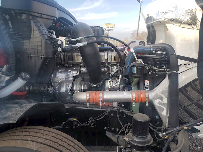 FREIGHTLINER CASCADIA Heavy Trucks Frontier Truck Parts